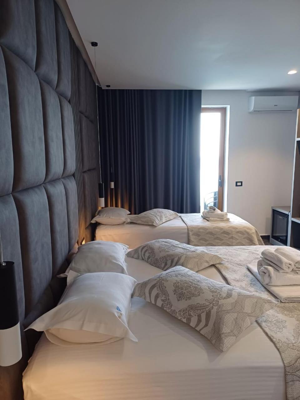 Blue Bay Hotel Saranda Kültér fotó